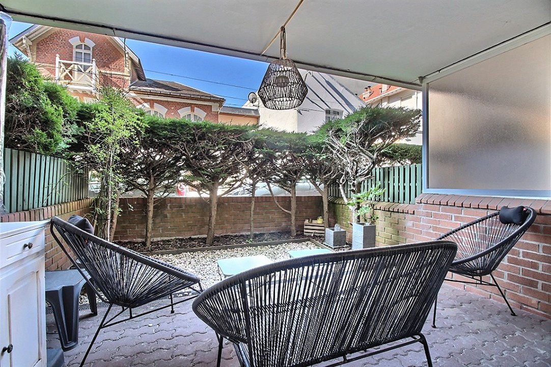 /picture/helios/116252002/GREENWICH A02/0_2025-11-30CET00h00-12.jpg